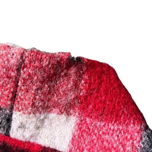 Aritzia Wilfred Free Off Duty Sweater Jacket Plaid - Picture 3 of 16